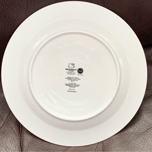 Hello Kitty in Jack O’Lantern Pumpkin 8” Halloween Salad Plate - Spider Webs - Picture 7 of 8